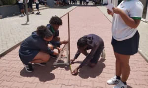 Alunos da Escola Portuguesa de Cabo Verde medem a circunferência da Terra
