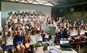 Alunos da Escola Portuguesa de Cabo Verde celedbram o Dia Mundial da Língua Portuguesa