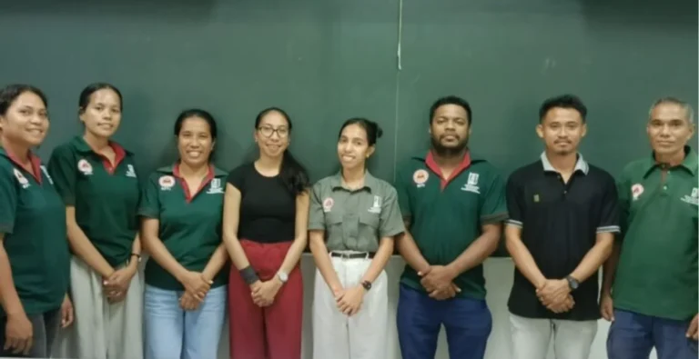 formandos no Centro de Formação da Escola Portuguesa de Díli