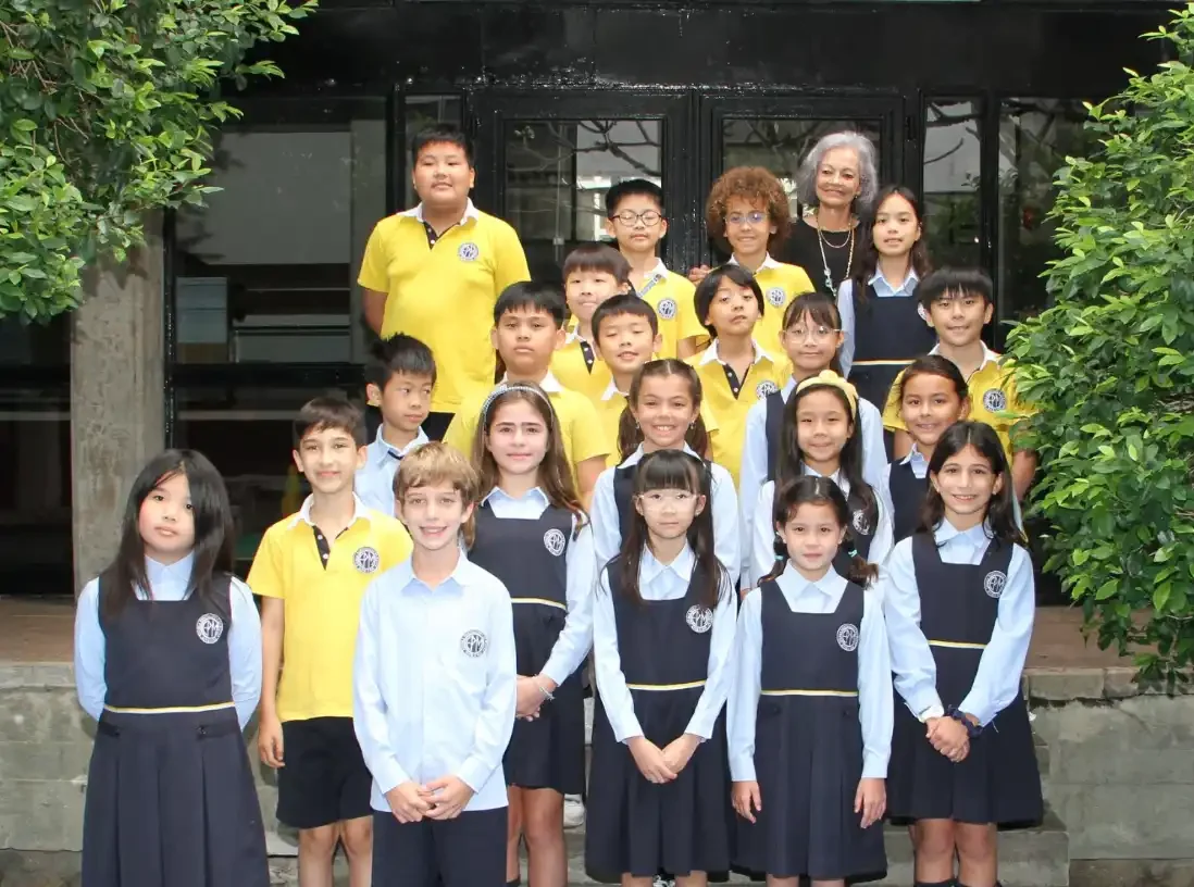 alunos da Escola Portuguesa de Macau